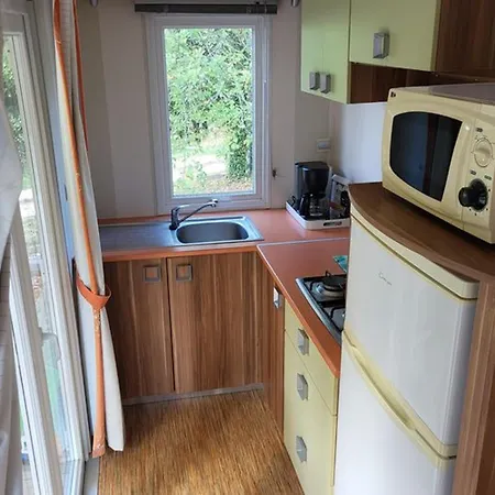 Mobil-home Pour 5 Pers Avec Terrasse - Api-1-52-372