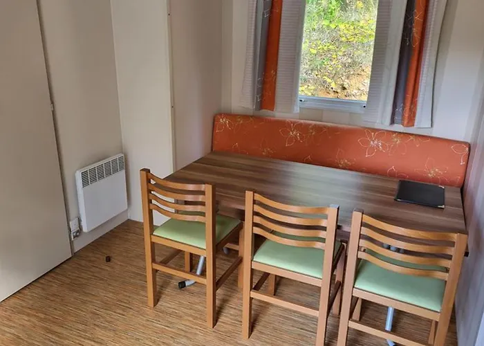 Mobil-home Pour 5 Pers Avec Terrasse - Api-1-52-372 *